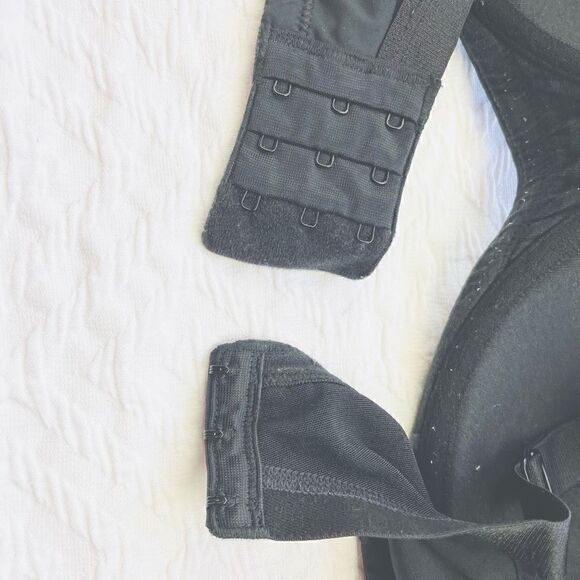 BUY 1 GET ONE FREE Le Mystere 44ddd black bra - Picture 10 of 12